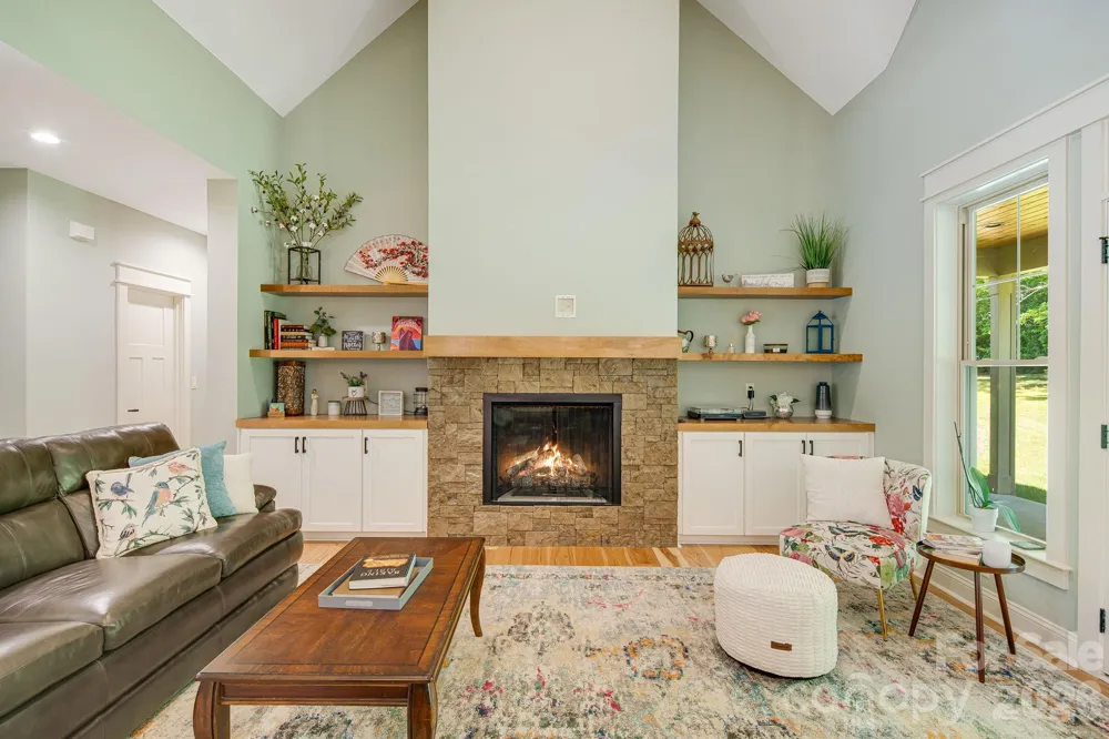 30 Shipman Parkway Flat Rock, NC 28731