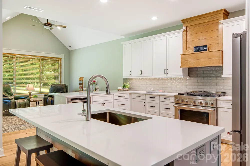 30 Shipman Parkway Flat Rock, NC 28731
