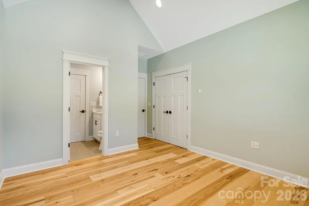 30 Shipman Parkway Flat Rock, NC 28731