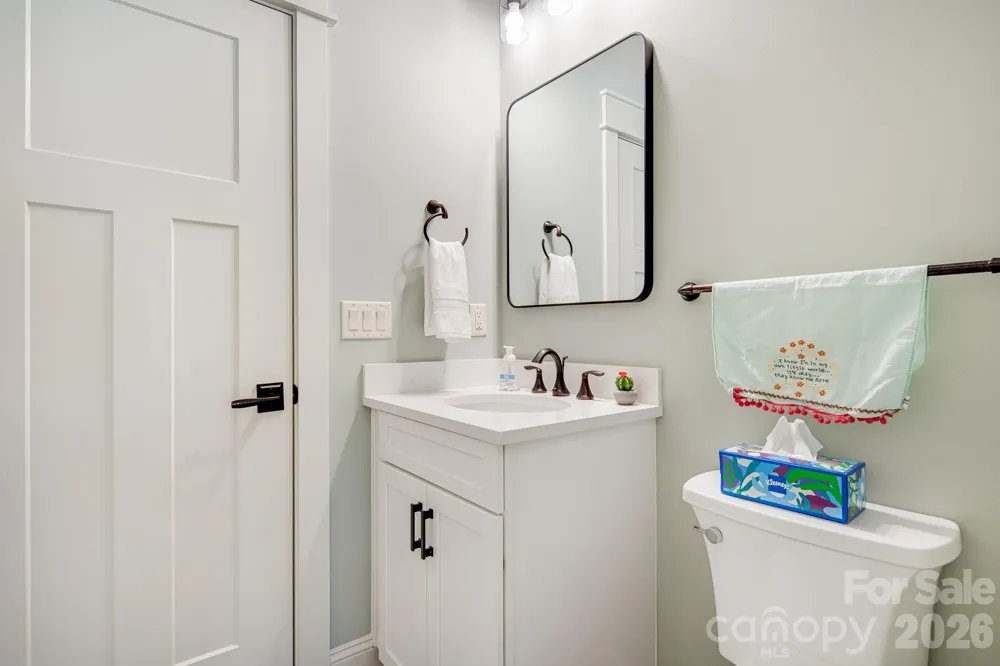 30 Shipman Parkway Flat Rock, NC 28731