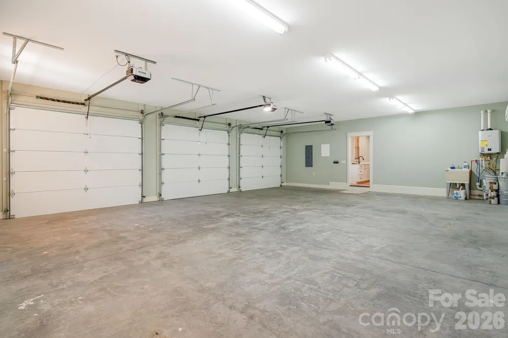 30 Shipman Parkway Flat Rock, NC 28731