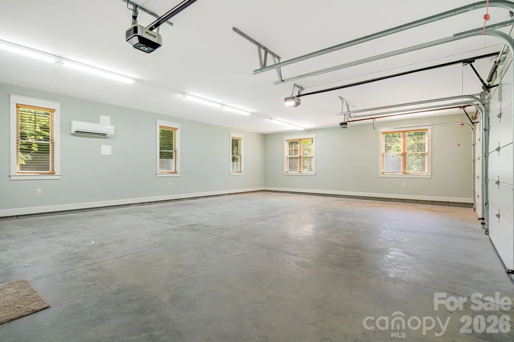 30 Shipman Parkway Flat Rock, NC 28731
