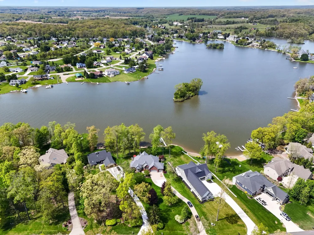 8495 O'Dowling Drive Onsted, MI 49265