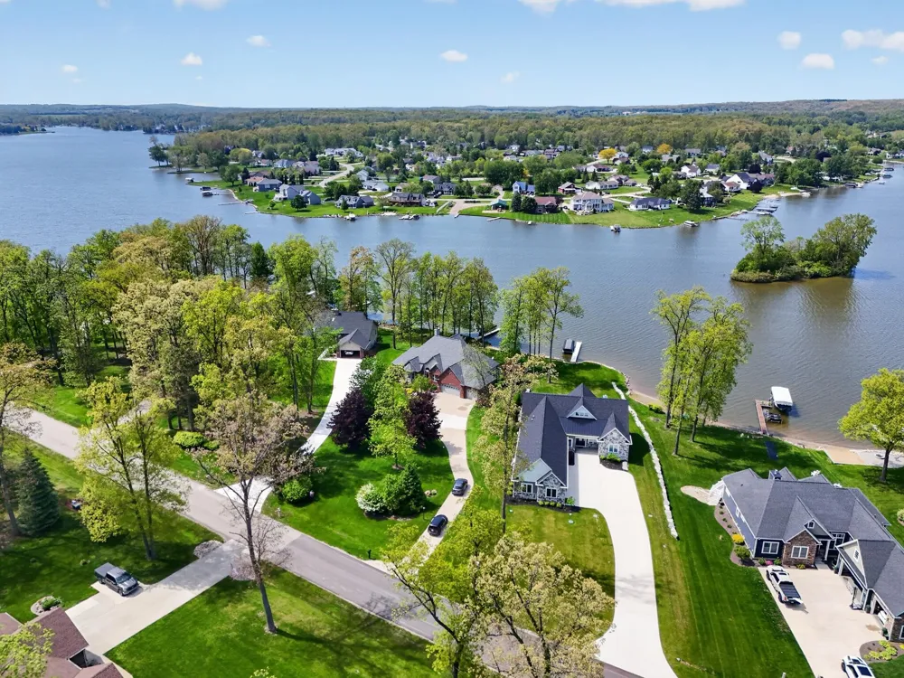 8495 O'Dowling Drive Onsted, MI 49265