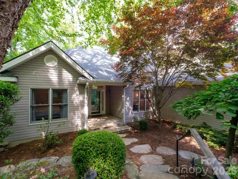 30 Cherokee Trail