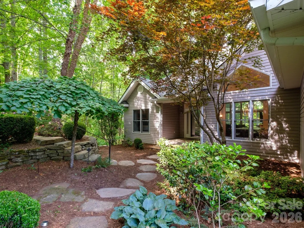 30 Cherokee Trail Fletcher, NC 28732