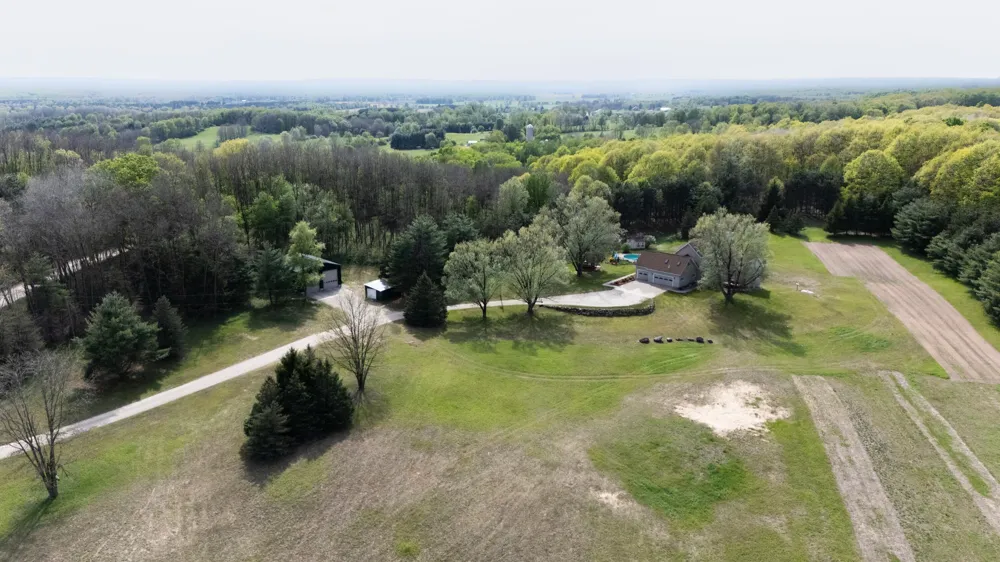 17634 Meceola Road Hersey, MI 49639