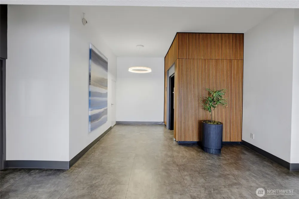 1737 Harbor Avenue #S-306 Seattle, WA 98126