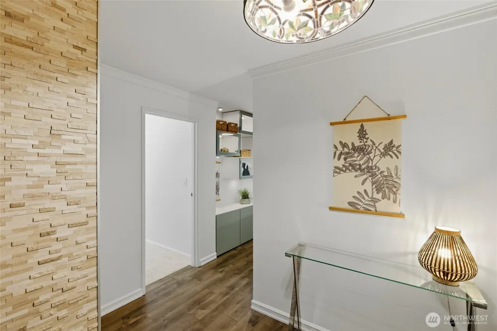 1737 Harbor Avenue #S-306 Seattle, WA 98126