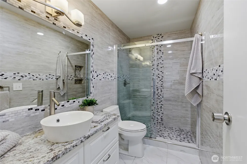 1737 Harbor Avenue #S-306 Seattle, WA 98126
