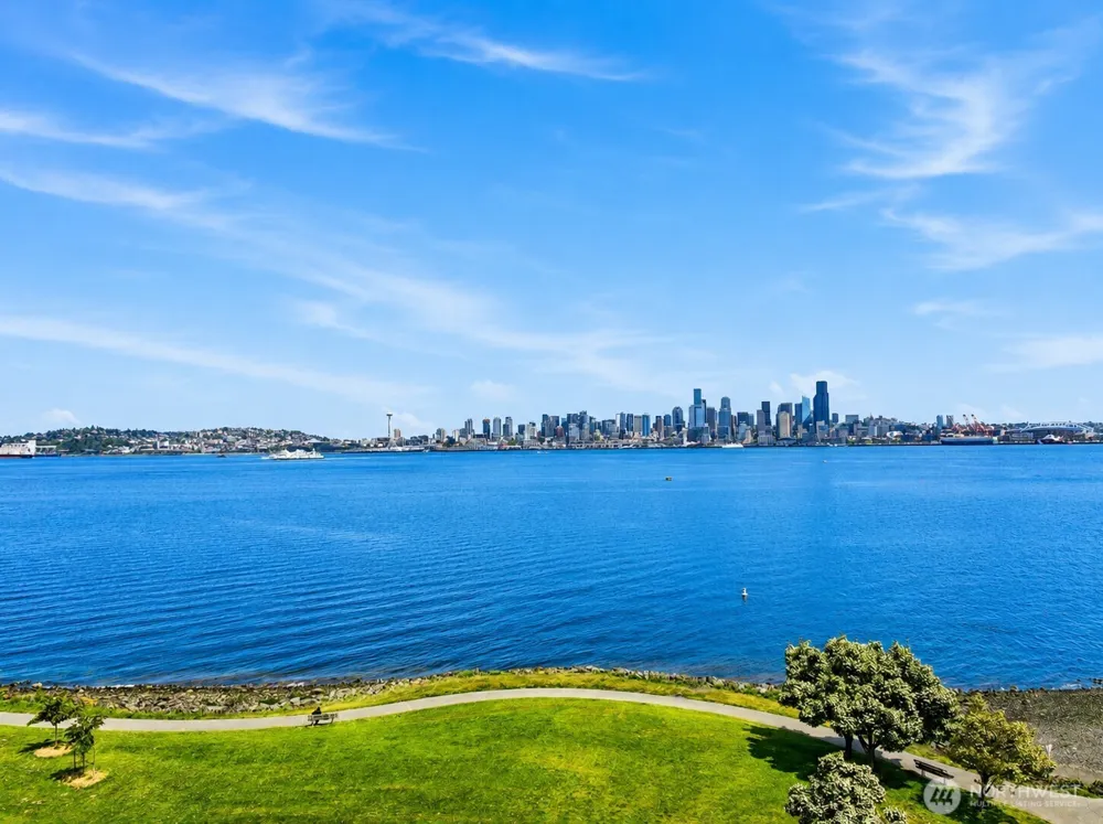 1737 Harbor Avenue #S-306 Seattle, WA 98126