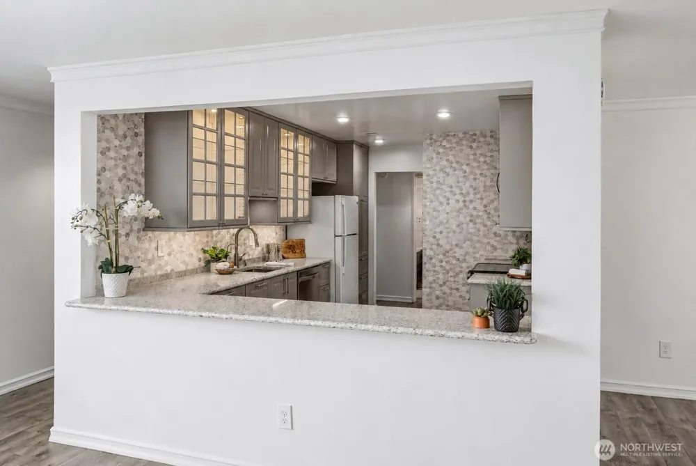 1737 Harbor Avenue #S-306 Seattle, WA 98126