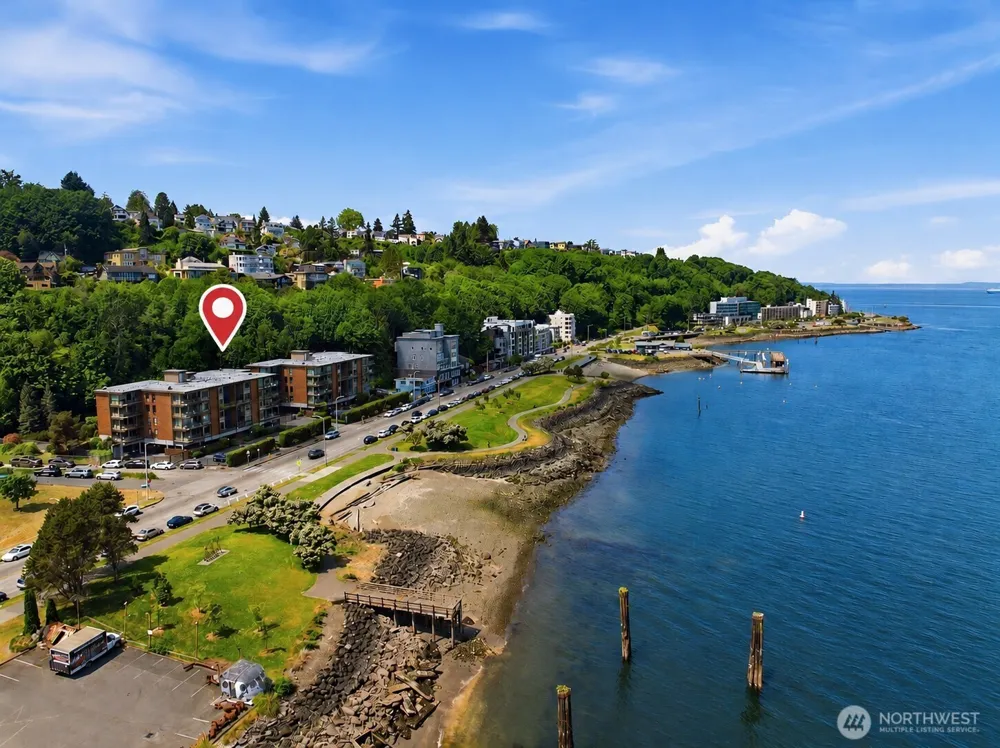 1737 Harbor Avenue #S-306 Seattle, WA 98126