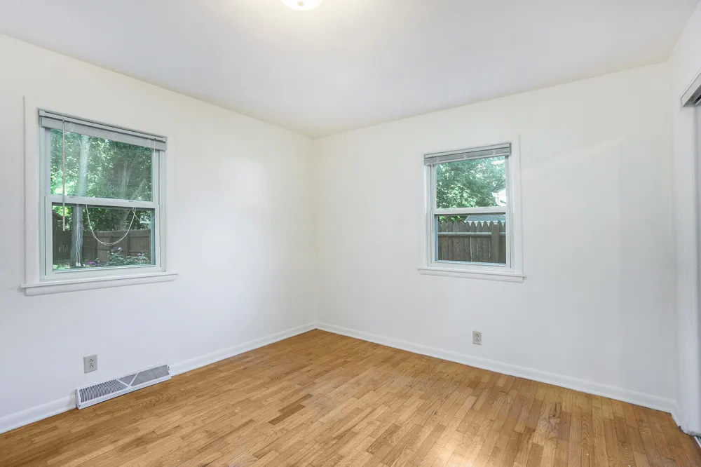 1315 Sutherland Avenue Kalamazoo, MI 49006