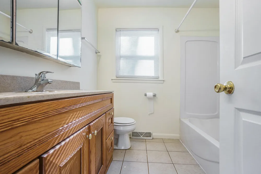 1315 Sutherland Avenue Kalamazoo, MI 49006