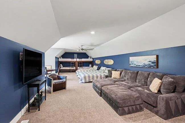 4630 E Gull Lake Drive Hickory Corners, MI 49060