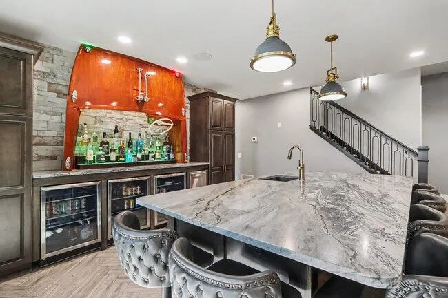 4630 E Gull Lake Drive Hickory Corners, MI 49060