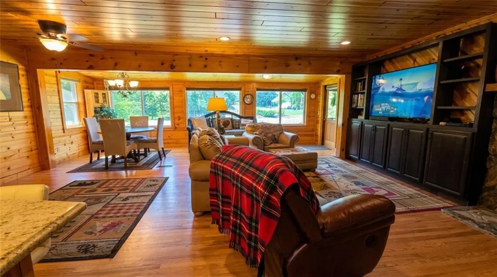 1693 Chatuge Shores Road Hiawassee, GA 30546