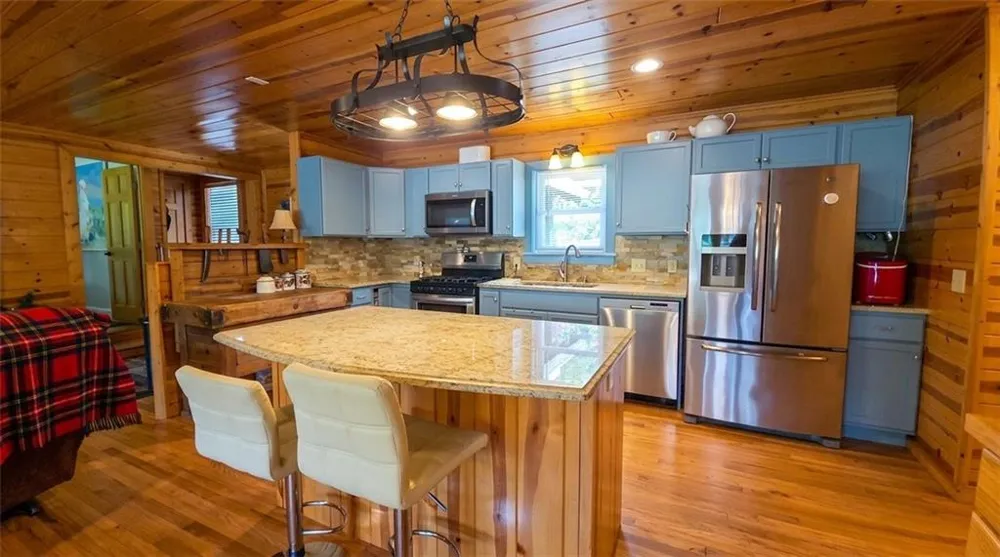 1693 Chatuge Shores Road Hiawassee, GA 30546