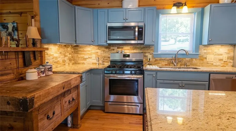 1693 Chatuge Shores Road Hiawassee, GA 30546