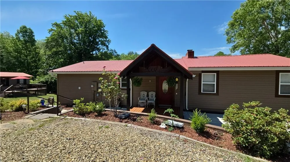 1693 Chatuge Shores Road Hiawassee, GA 30546
