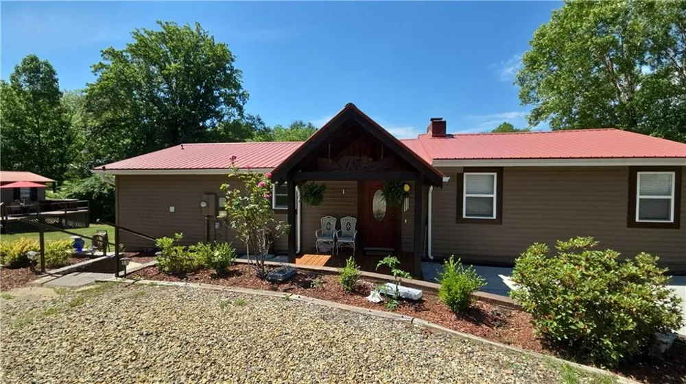 1693 Chatuge Shores Road Hiawassee, GA 30546