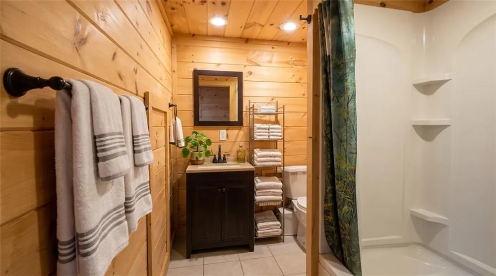 1693 Chatuge Shores Road Hiawassee, GA 30546