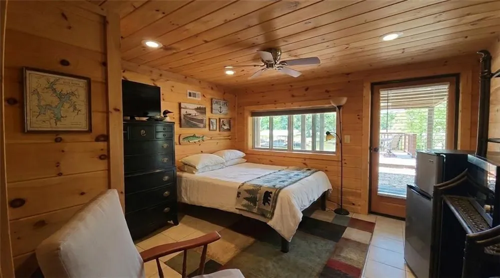 1693 Chatuge Shores Road Hiawassee, GA 30546