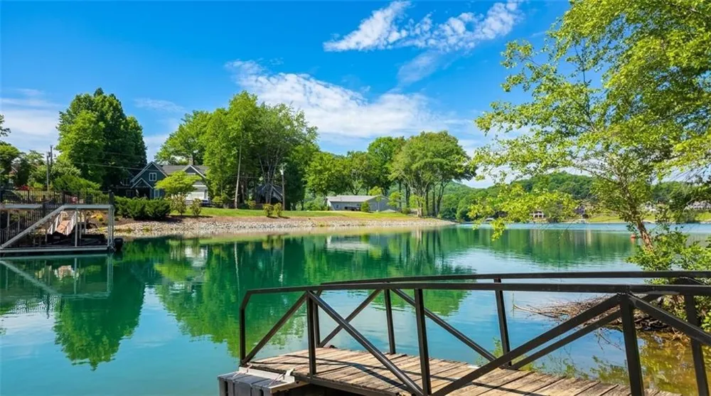 1693 Chatuge Shores Road Hiawassee, GA 30546