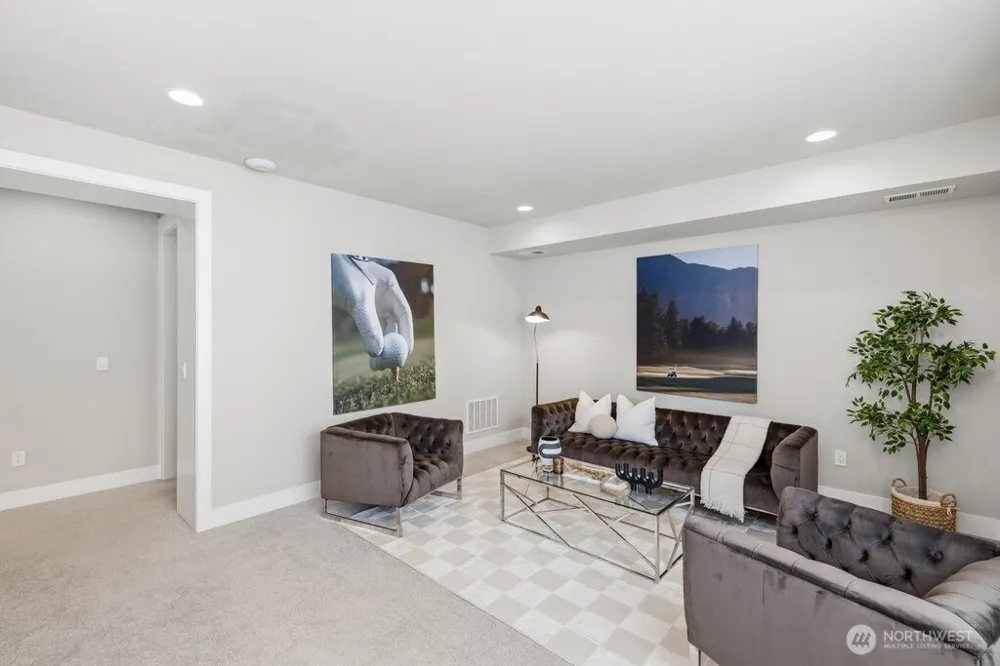 7962 112th Lane SE Newcastle, WA 98056