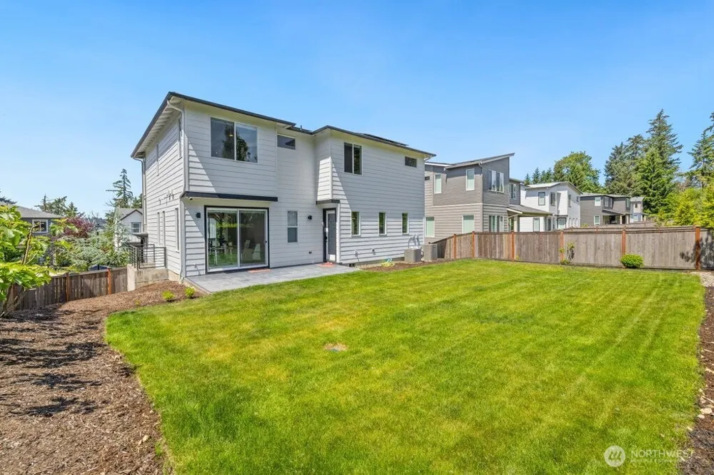 7962 112th Lane SE Newcastle, WA 98056