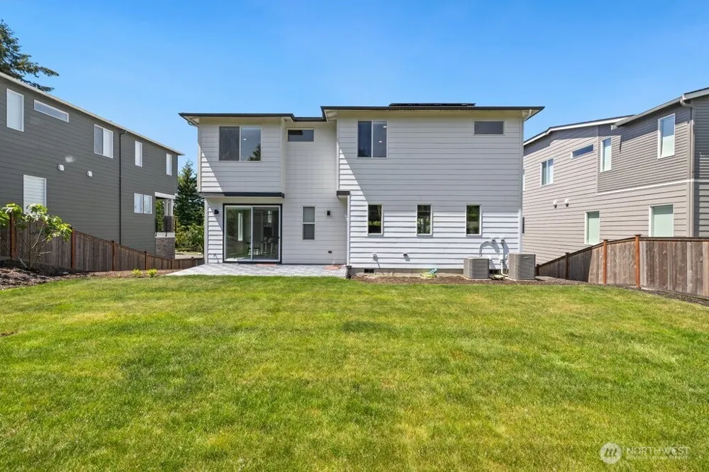 7962 112th Lane SE Newcastle, WA 98056