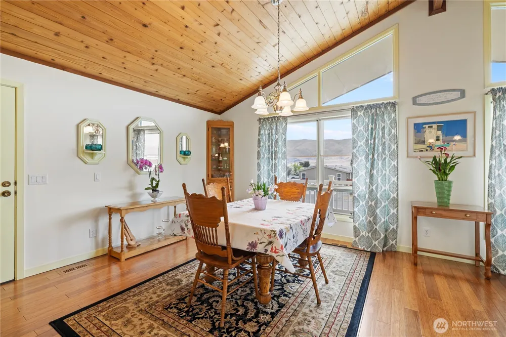 407 Summer Place S Mattawa, WA 99349