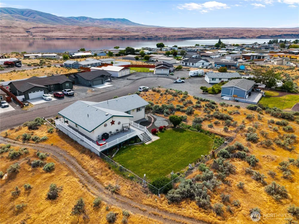 407 Summer Place S Mattawa, WA 99349