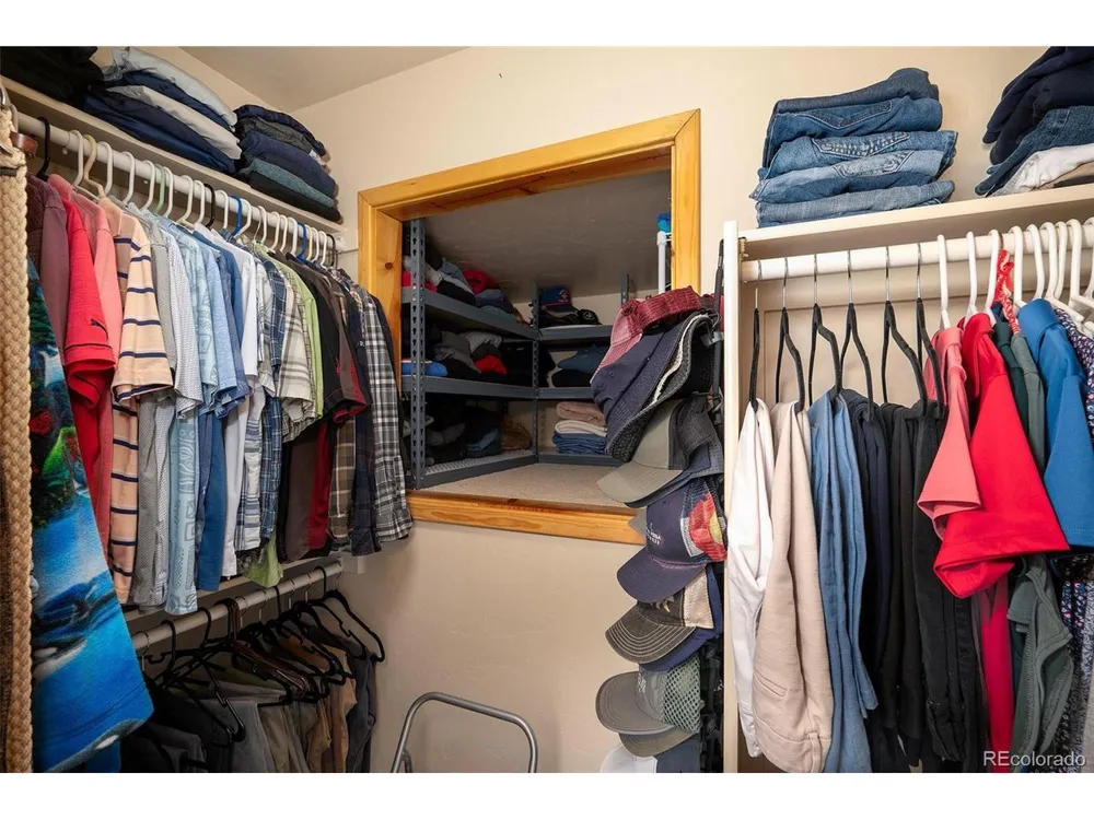 290 Village Road Granby, CO 80446
