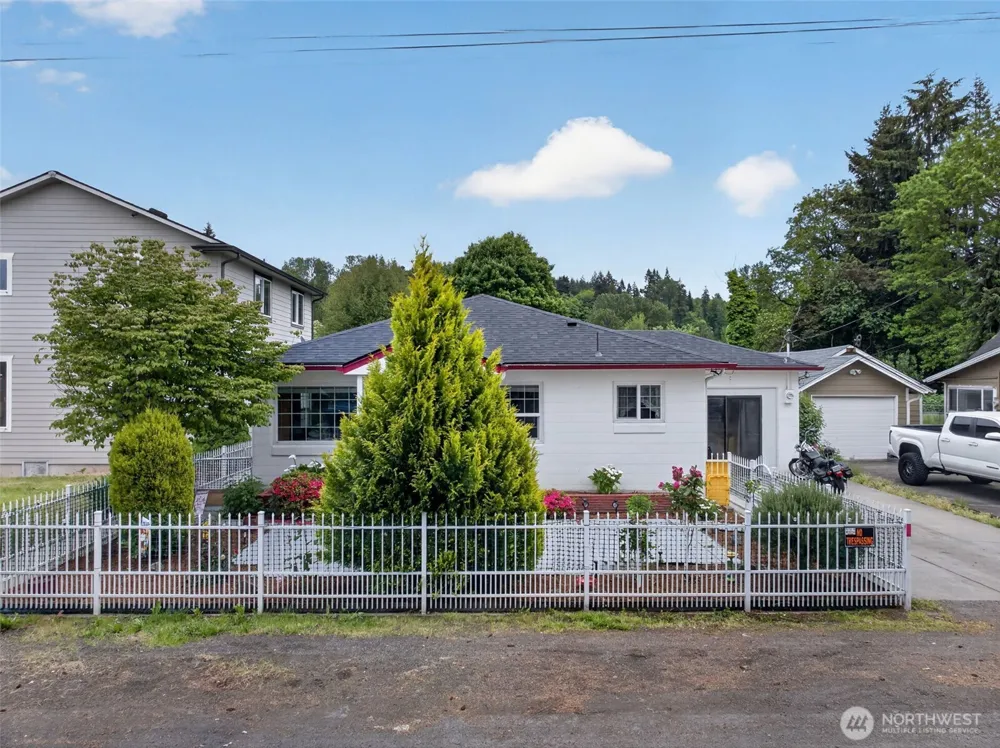102 Nelson Avenue Kelso, WA 98626