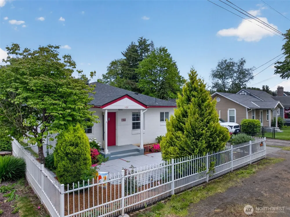 102 Nelson Avenue Kelso, WA 98626