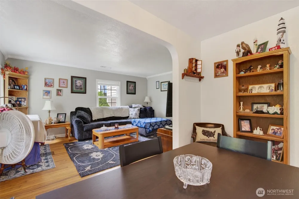 102 Nelson Avenue Kelso, WA 98626