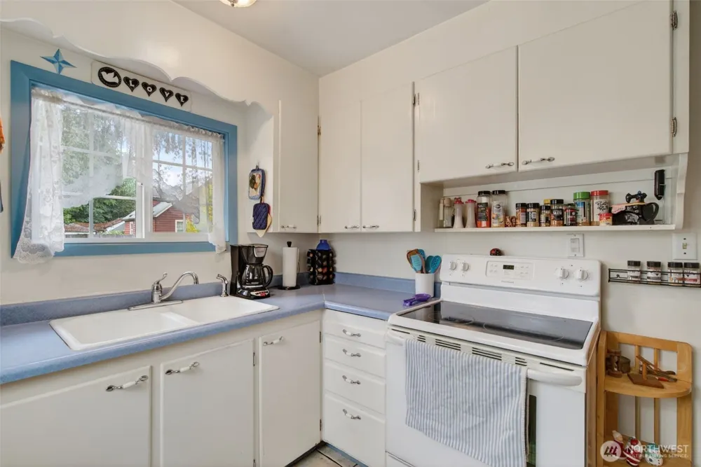 102 Nelson Avenue Kelso, WA 98626