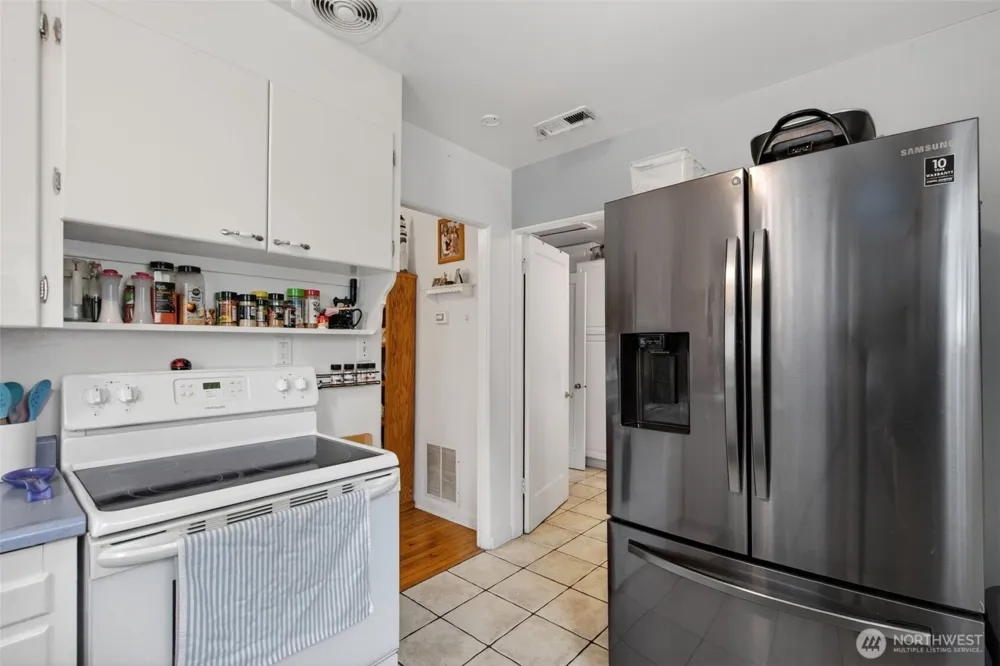 102 Nelson Avenue Kelso, WA 98626