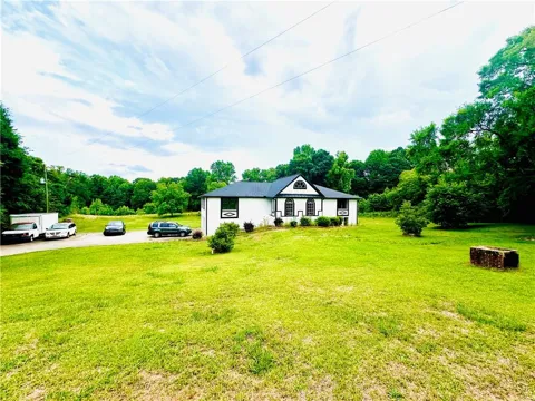 6485 Highway 124 W