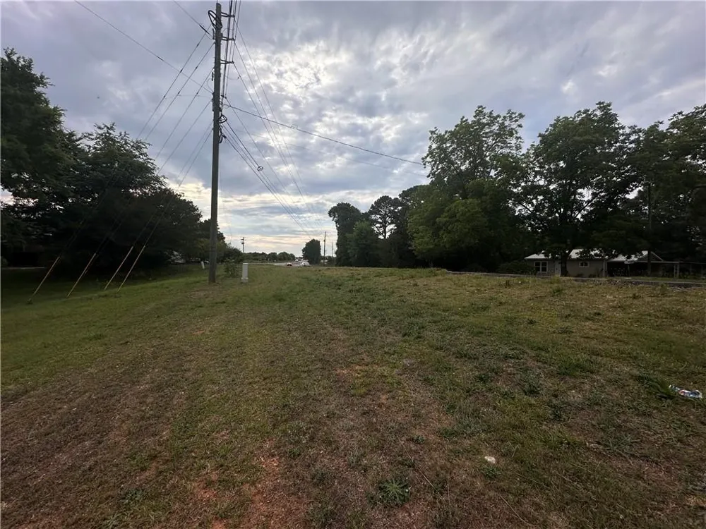 6485 Highway 124 W Hoschton, GA 30548
