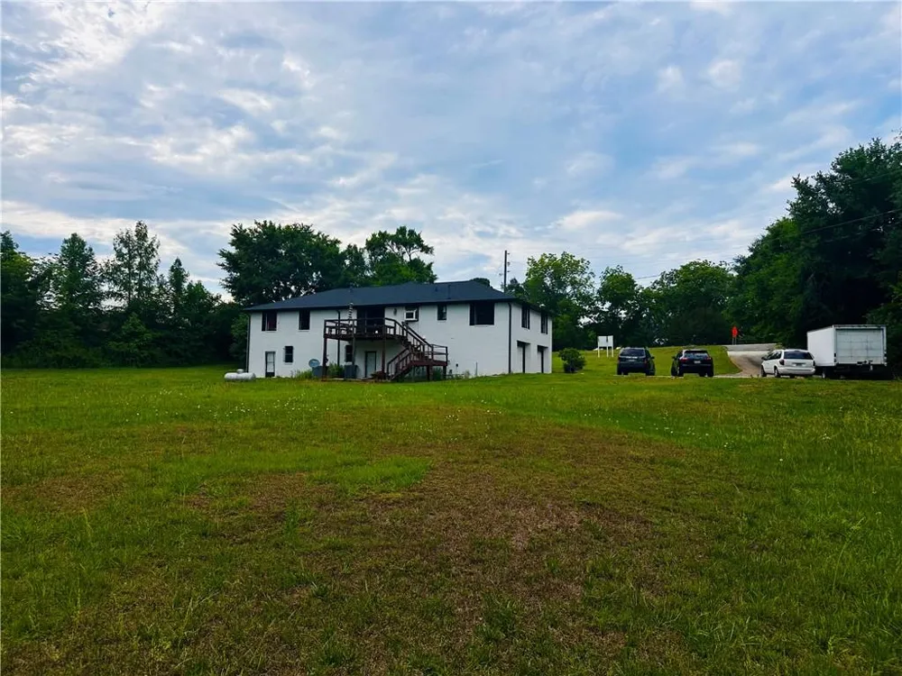 6485 Highway 124 W Hoschton, GA 30548