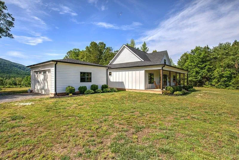 1084 Shahan Lane La Fayette, GA 30728