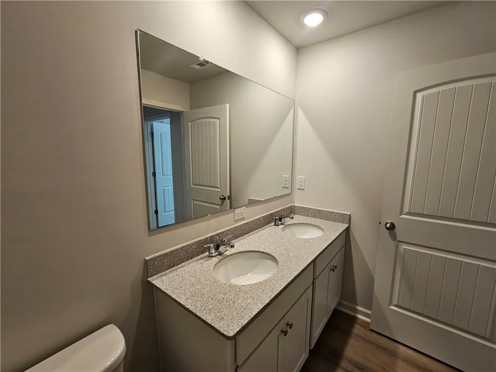 27 Berryville Drive Dawsonville, GA 30534