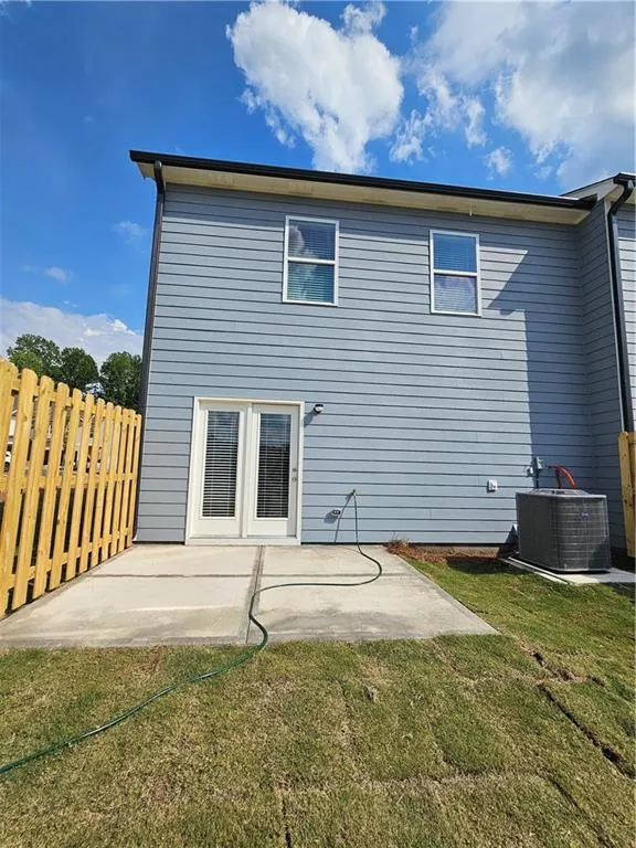 27 Berryville Drive Dawsonville, GA 30534