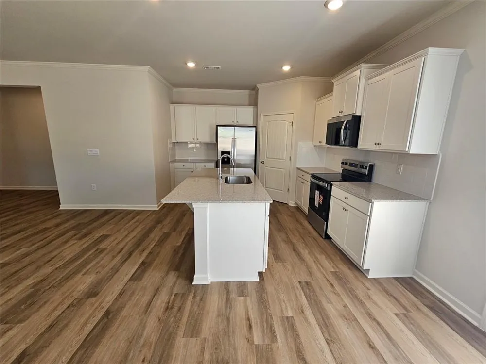 27 Berryville Drive Dawsonville, GA 30534