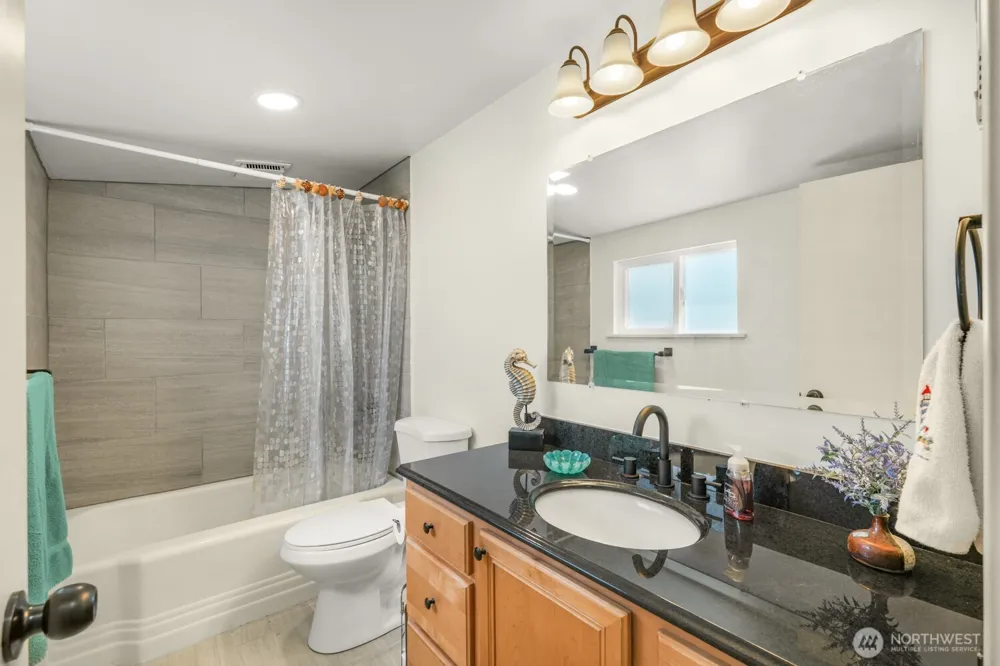 28103 R STREET Ocean Park, WA 98640