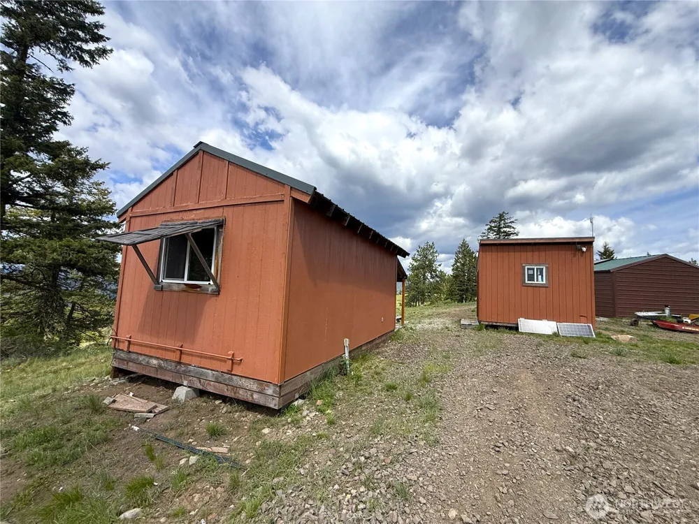 19 Union Ridge Spur Road Republic, WA 99166