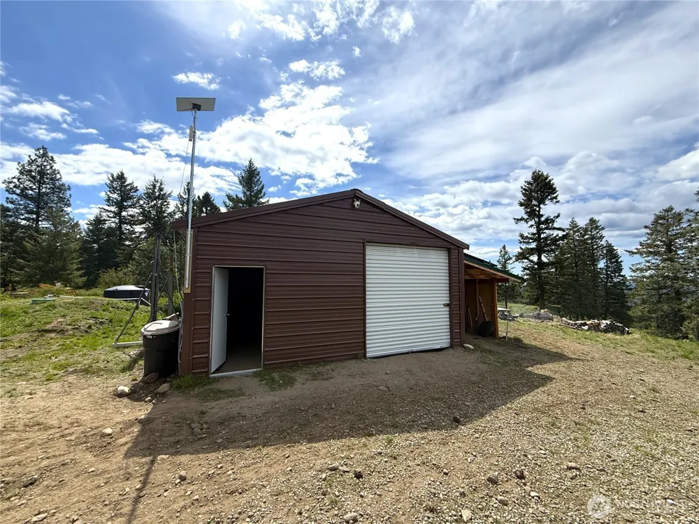 19 Union Ridge Spur Road Republic, WA 99166